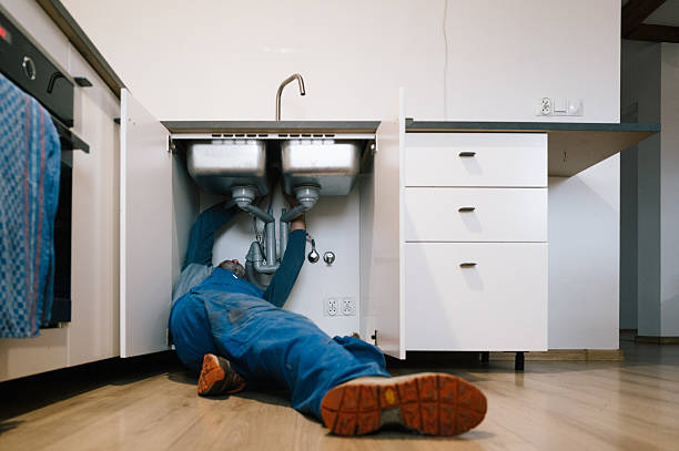 Professional Leak Detection technician working in New Haven, MI
